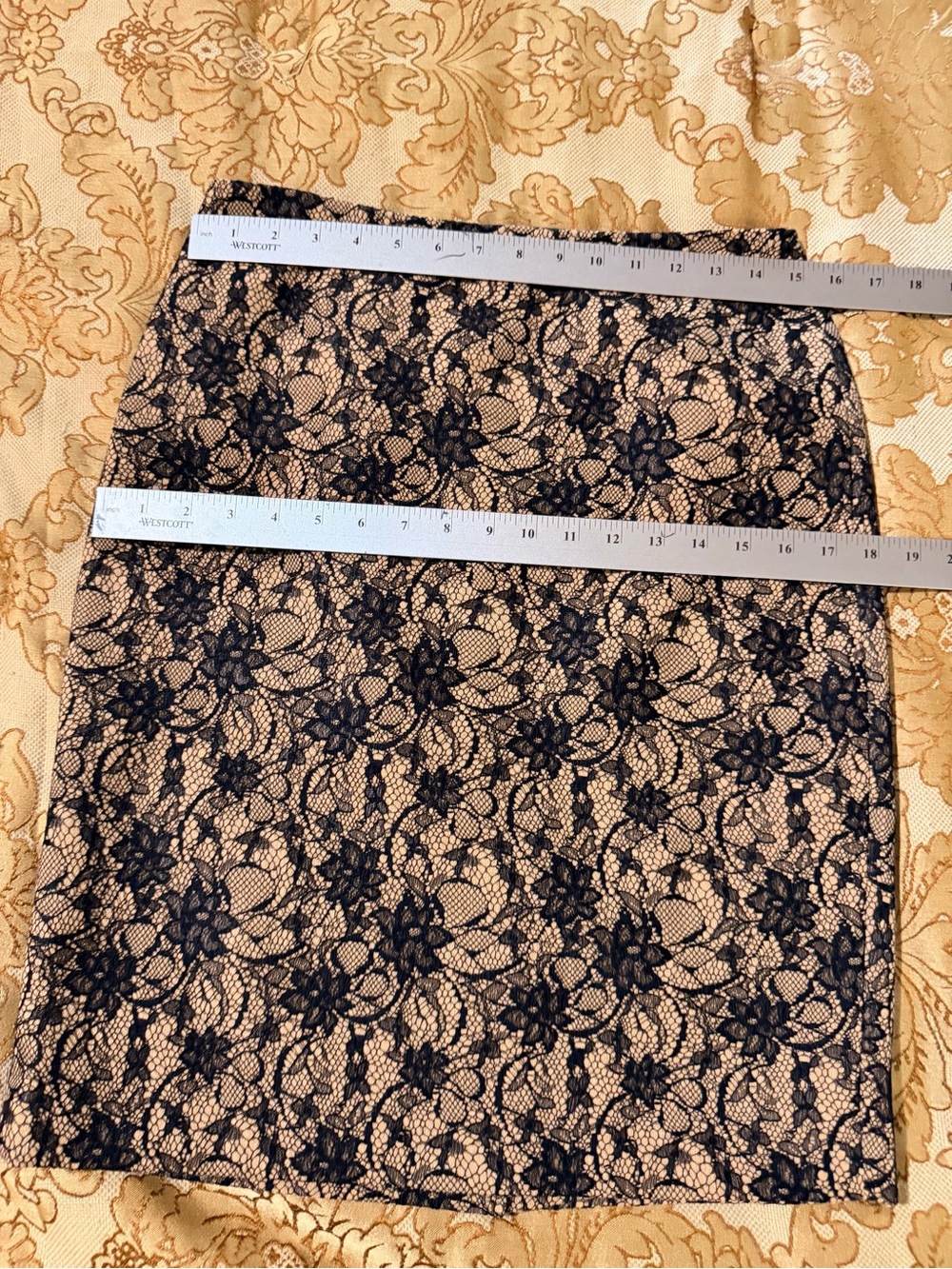 Talbots Black Lace Overlay Pencil Skirt - Nude Base, Fully Lined, Back Zip, Sz 4 - Picture 15 of 16